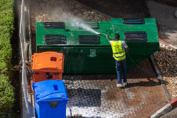 Best Roof Pressure Washing  in Crawfordsville, IN